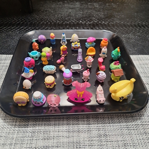 Shopkins Other - Shopkins Lot Of Collectible Figures 155 Pcs